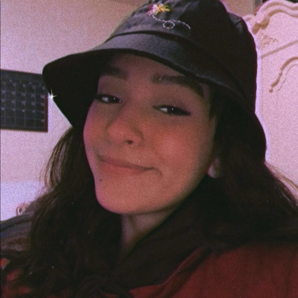 Meet your Posher, Emily